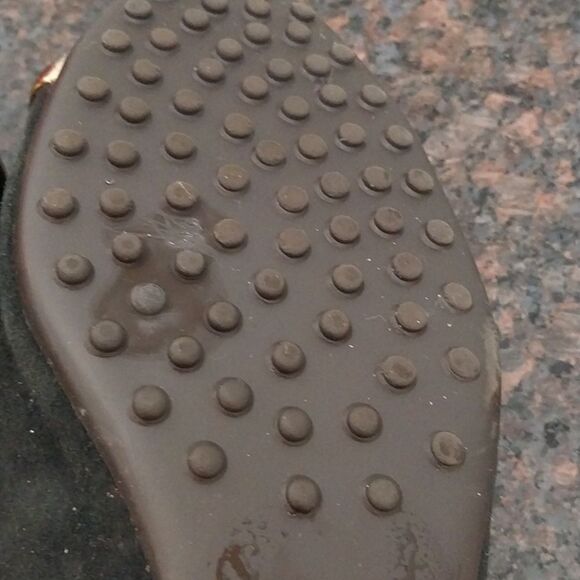 Tory Burch Black and Tan Flats with Snakeskin Accent..Size 8.5....Barely Worn.. - Picture 6 of 8